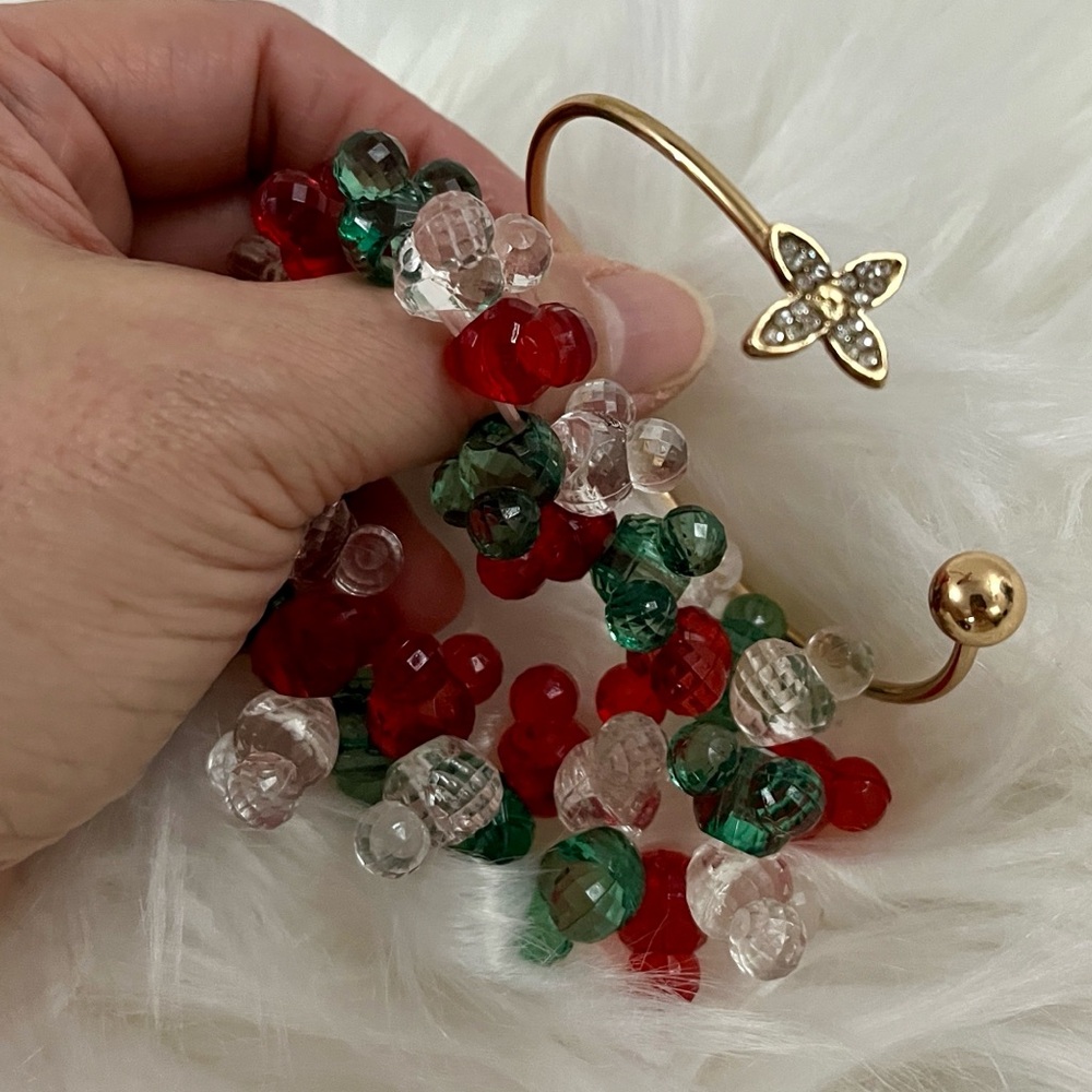 Bracelets - Picture 5 of 5